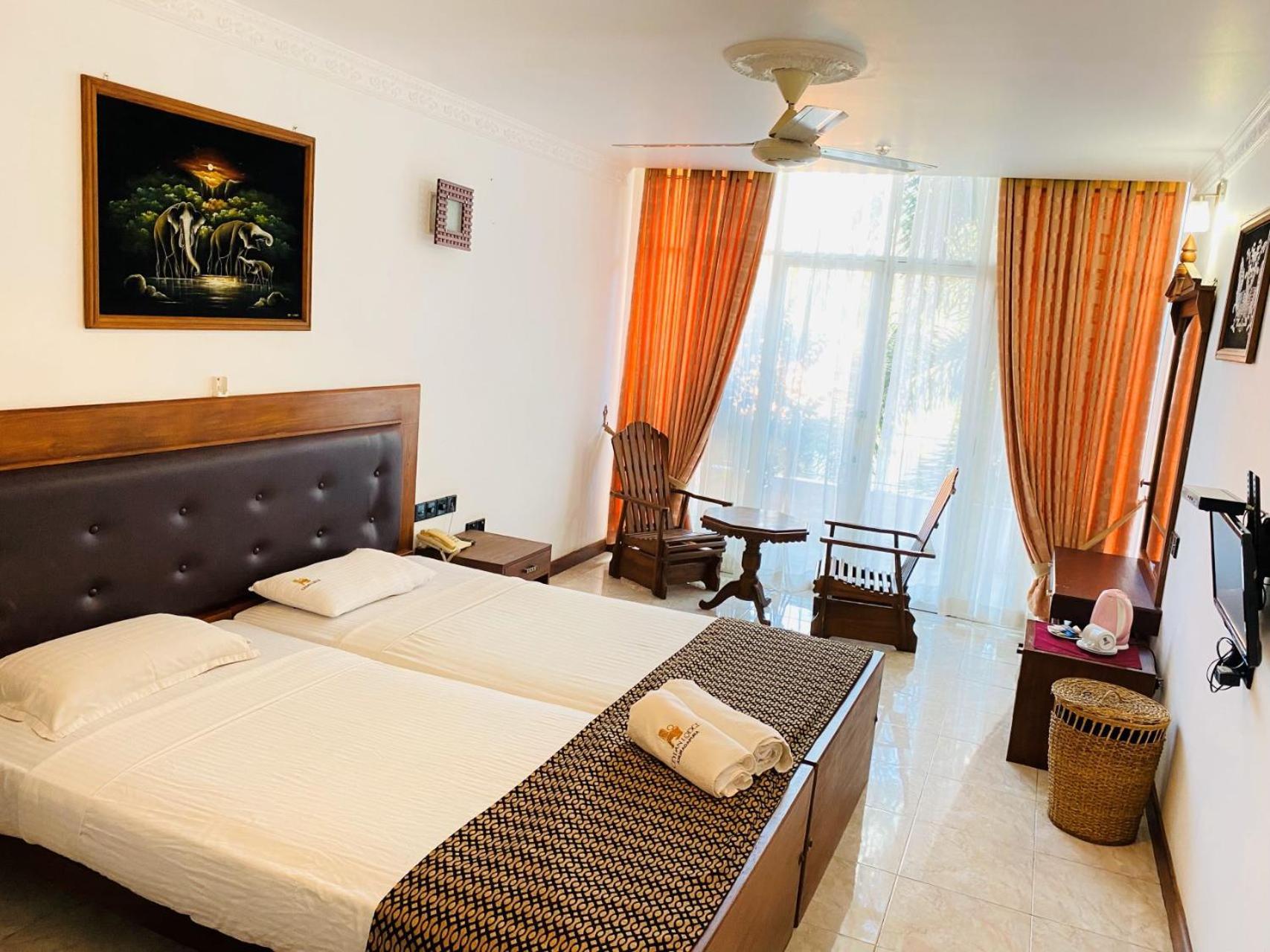 Ceylan Lodge Anuradhapura Eksteriør billede