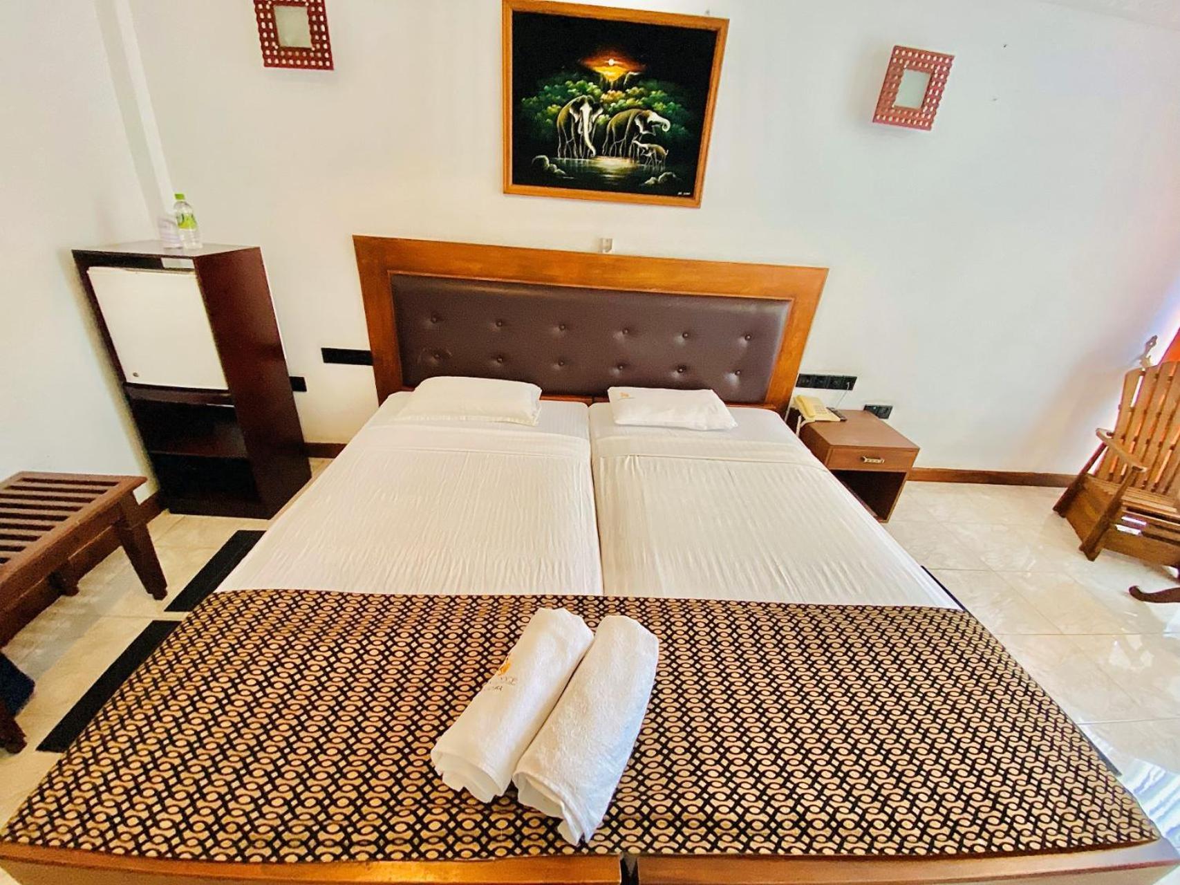 Ceylan Lodge Anuradhapura Eksteriør billede